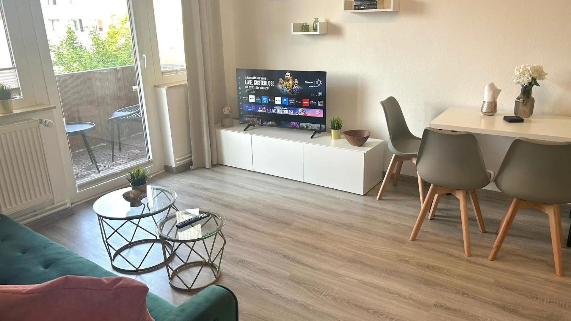 הנובר Goeh-Moderne Wohnung In Zentraler Lage, Balkon, Self-Check-In, Wlan, Netflix, Disneyplus דירה